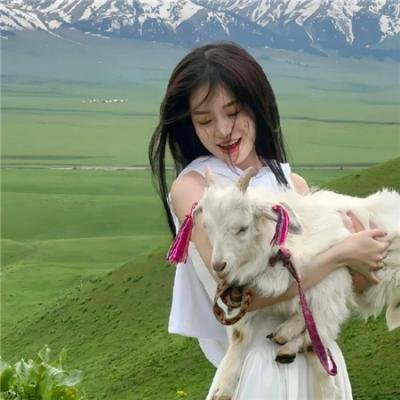春泥溅花红